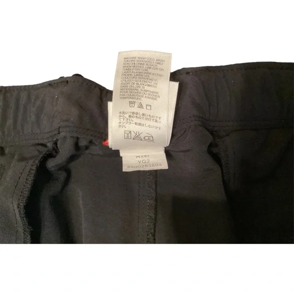 The North Face Women’s Zip Off Convertible Hiking Pockets Black Pants Size Large - Picture 12 of 16